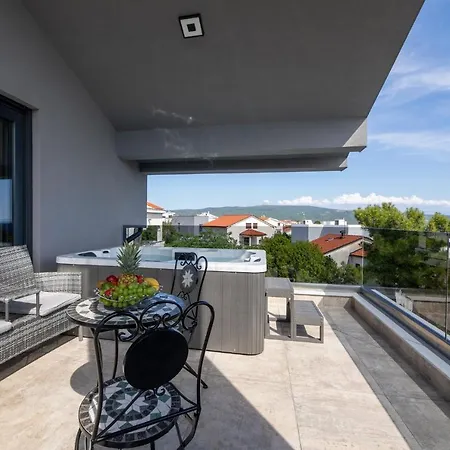 Luxury Villa Adria Apartments Krk Town Exterior photo