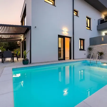Luxury Villa Adria Apartments Krk Town Exterior photo