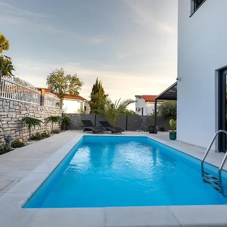 Luxury Villa Adria Apartments Krk Town Exterior photo