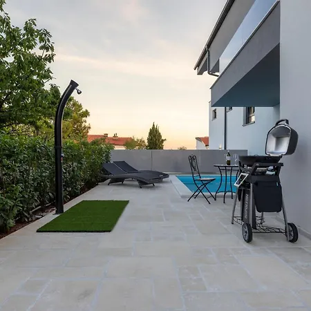 Luxury Villa Adria Apartments Krk Town Exterior photo